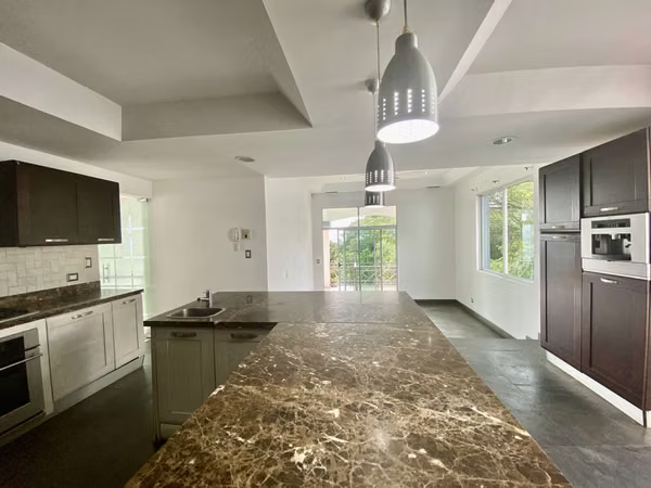 Escazu, Guachipelin  Casa Contemporánea con excelente Vistas