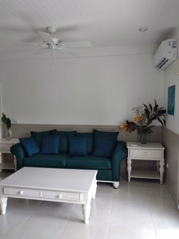 Marbella | Vista al Mar a unos cuantos pasos de la Playa | Condominio | Guanacaste | Excelente Precio