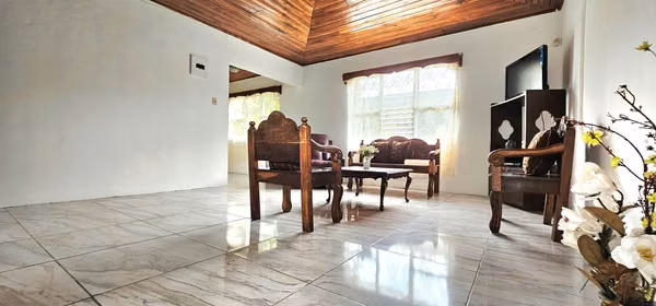 Venta de Casa en Limon + LOCAL COMERCIAL