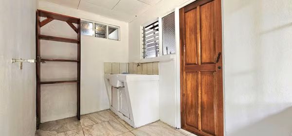 Venta de Casa en Limon + LOCAL COMERCIAL