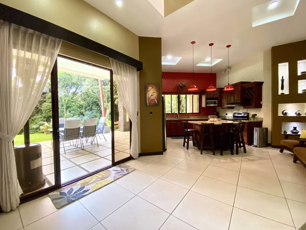 Casa en venta en El Tirol, San Rafael de Heredia