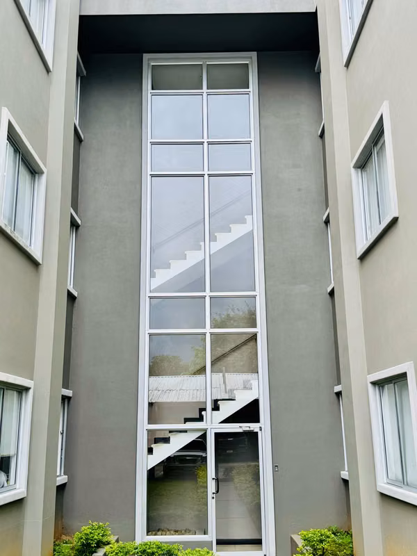 Se vende apartamento de 2 cuartos en La Guácima