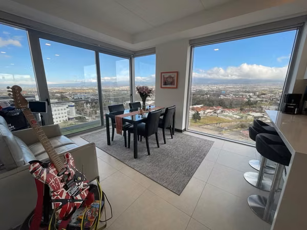 Apartamento Piso 14 con Vista 180° y 156 m² QBO, Sky homes
