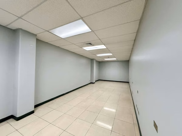 Alquiler Edificio en Guadalupe / Uso Comercial / Super ubicación