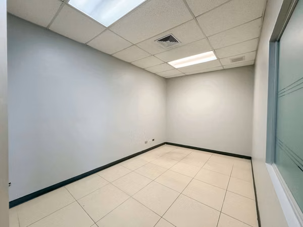 Alquiler Edificio en Guadalupe / Uso Comercial / Super ubicación