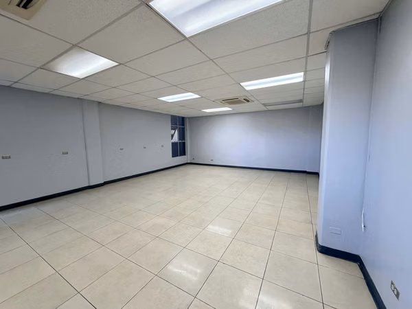 Alquiler Edificio en Guadalupe / Uso Comercial / Super ubicación