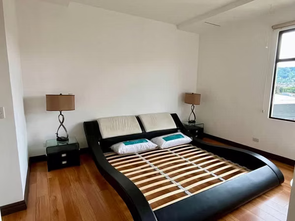 Apartamento en Venta Amueblado Terrazas de Ayarco. Curridabat