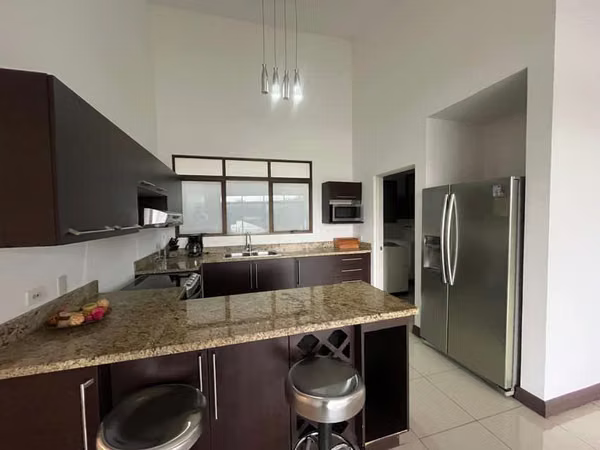 Apartamento en Venta Amueblado Terrazas de Ayarco. Curridabat