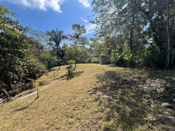 Cerca de Playa Montezuma – 4,000 m² + Casa – $210,000