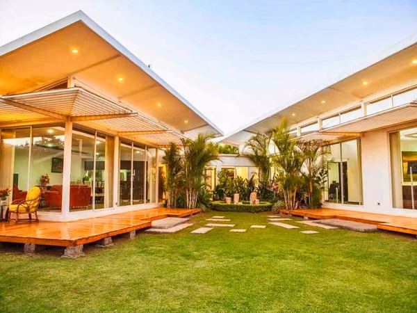 VENTA DE CASA CONTEMPORÁNEA EN HEREDIA CONTEMPORANEA