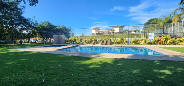 Lote en condominio Valle Las Flores Grecia