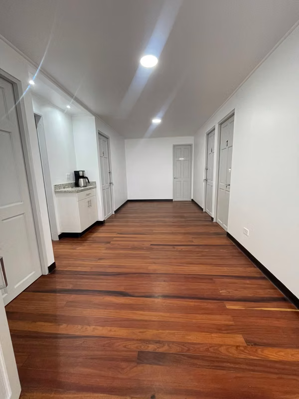 Office rental in Los Yoses neighborhood, San Pedro