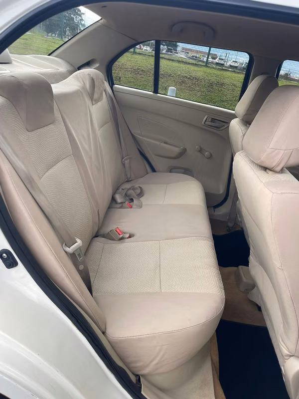 SUZUKI DZIRE GA 2015