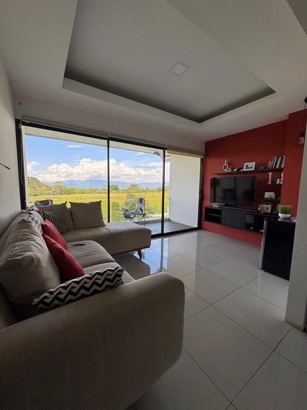 Venta de Casa en Exclusivo Condominio En La Garita de Alajuela