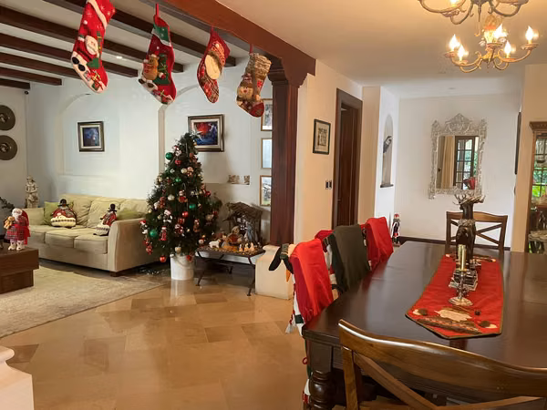 Venta de Casa en San Rafael de Escazú.