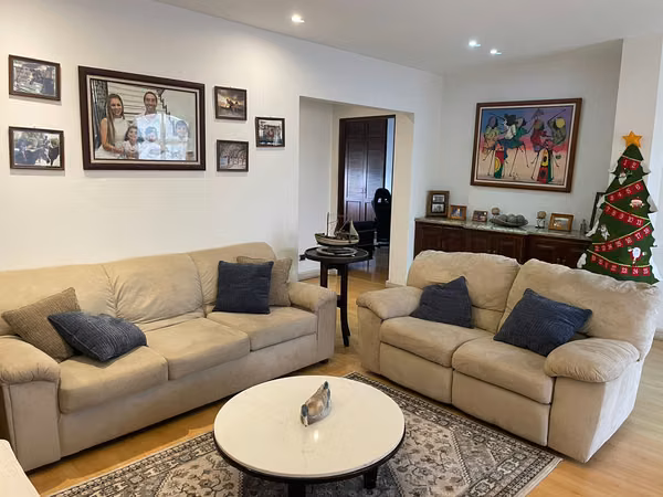 Venta de Casa en San Rafael de Escazú.