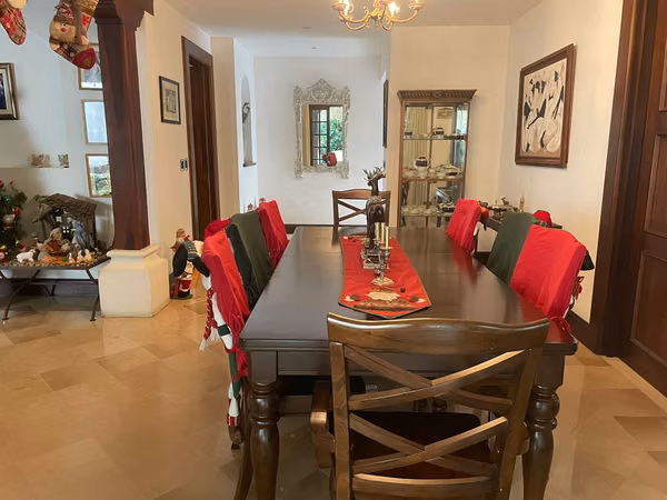 Venta de Casa en San Rafael de Escazú.