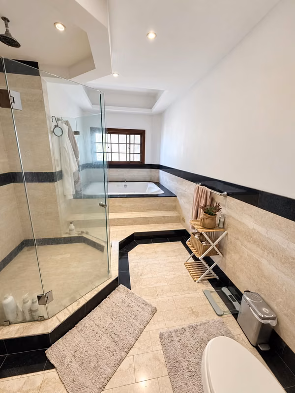 Venta de Casa en San Rafael de Escazú.