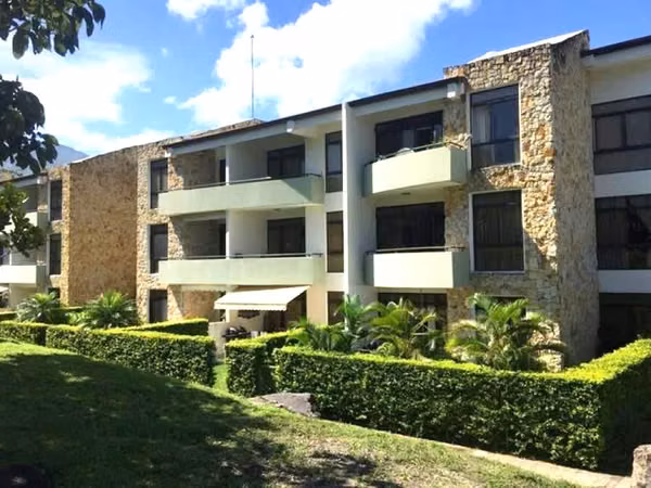 APARTAMENTO AMUEBLADO EN SANTA ANA