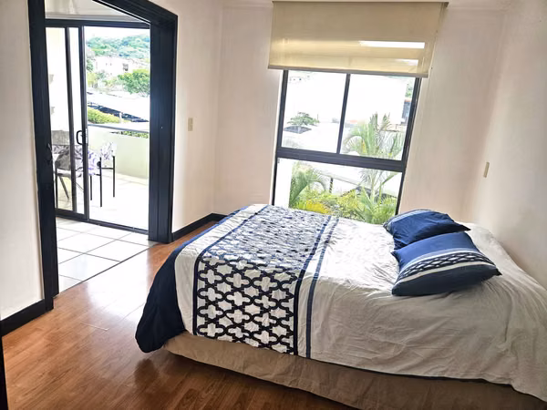 APARTAMENTO AMUEBLADO EN SANTA ANA