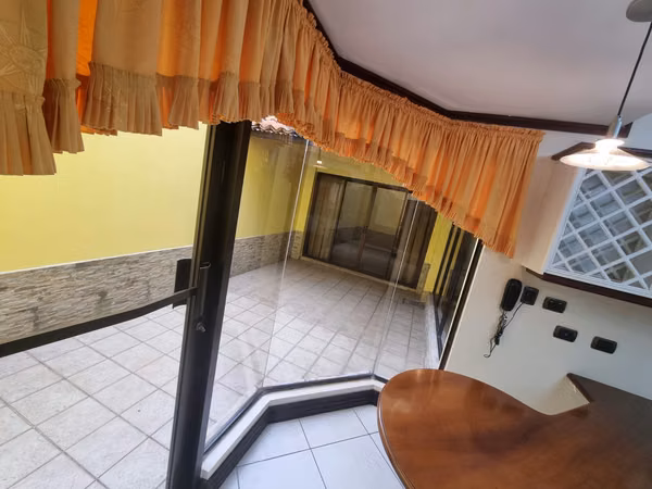 Se vende amplia San Antonio de Belén en Condominio 5 Dorm