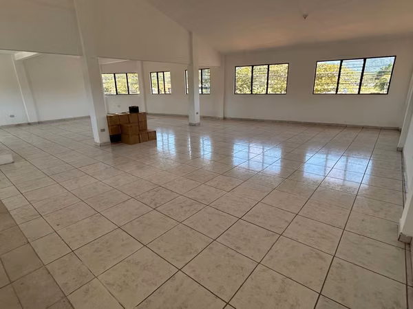 Venta de Local-Espacio Comercial en Playa Jacó