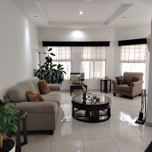 SE VENDE HERMOSA MODERNA CASA EN ABEDULES DE CURRIDABAT