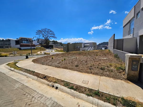 Lote en exclusivo Condominio en Curridabat Lomas de Ayarco