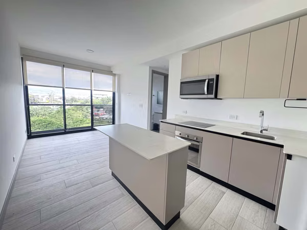 Apartment for Rent in NÚCLEO SABANA with Appliances