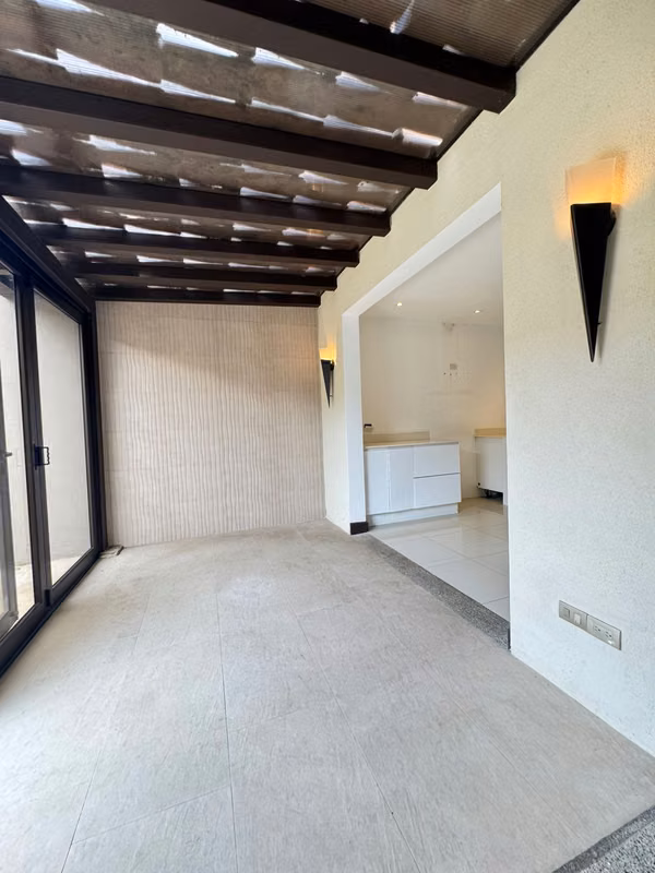 Casa en Parques del Sol - Financiada en Privado