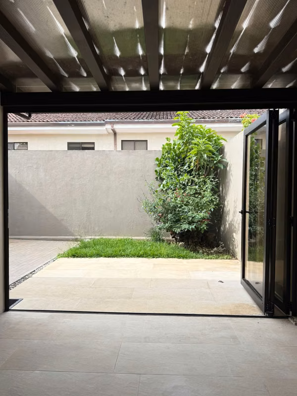 Casa en Parques del Sol - Financiada en Privado