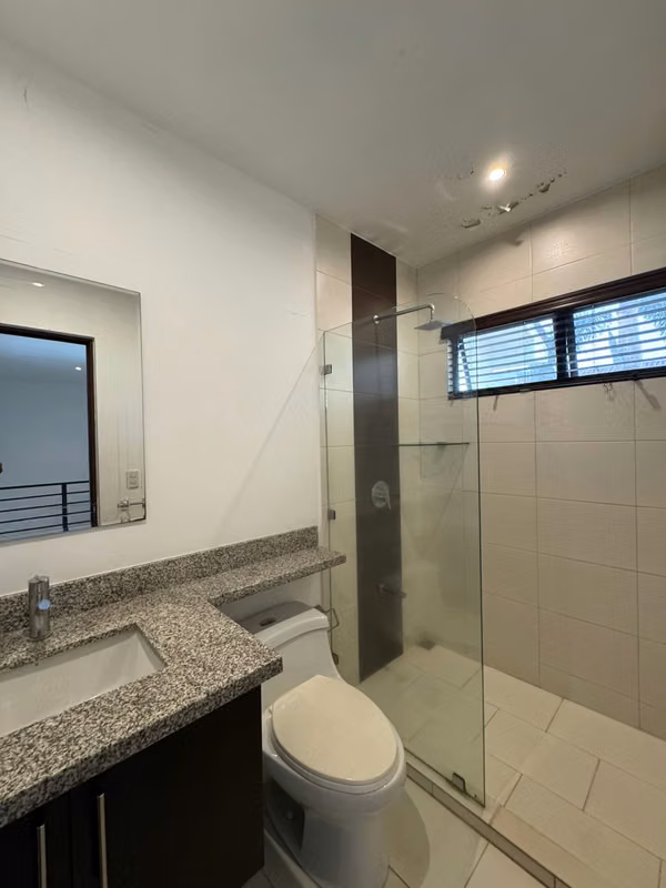 Casa en Parques del Sol - Financiada en Privado