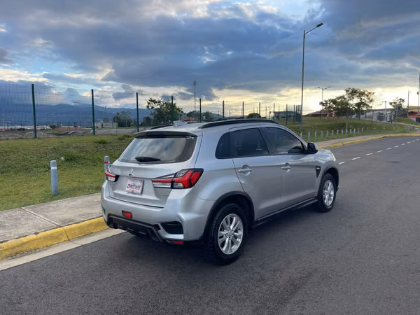 MITSUBISHI ASX AWD 2024