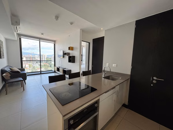 Venta de apartamento full equipado en Rohrmoser
