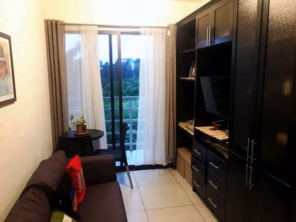 APARTAMENTO EN ROHRMOSER. EDIFICIO “LA RIVERA DE ROHRMOSER”. CENAT. COLEGIO BILINGÜE LA SABANA.