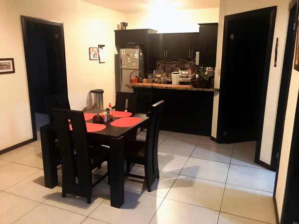 APARTAMENTO EN ROHRMOSER. EDIFICIO “LA RIVERA DE ROHRMOSER”. CENAT. COLEGIO BILINGÜE LA SABANA.