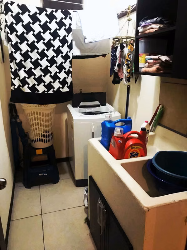 APARTAMENTO EN ROHRMOSER. EDIFICIO “LA RIVERA DE ROHRMOSER”. CENAT. COLEGIO BILINGÜE LA SABANA.