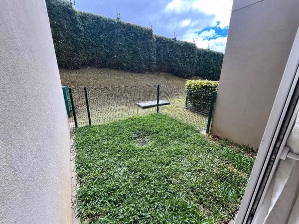 Se alquila apartamento en primer piso en Condominio Cipreses de Granadilla -Curridabat