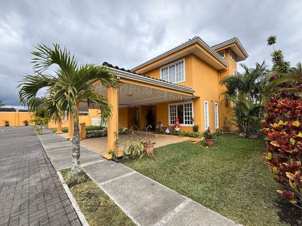 EN VENTA | Casa en Condominio Villa Jacaranda – San Vicente de Moravia. Oportunidad