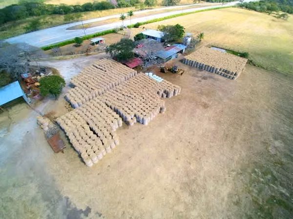 FABULOSA HACIENDA 100 Ha por LIBERIA Sobre CARR. INTERAMERICANA