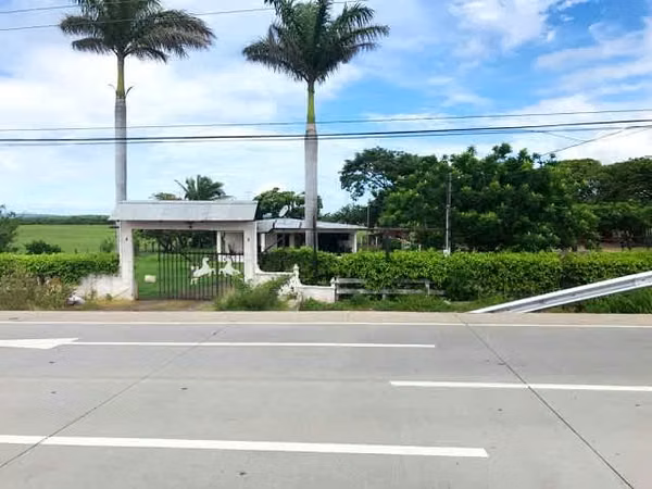 FABULOSA HACIENDA 100 Ha por LIBERIA Sobre CARR. INTERAMERICANA