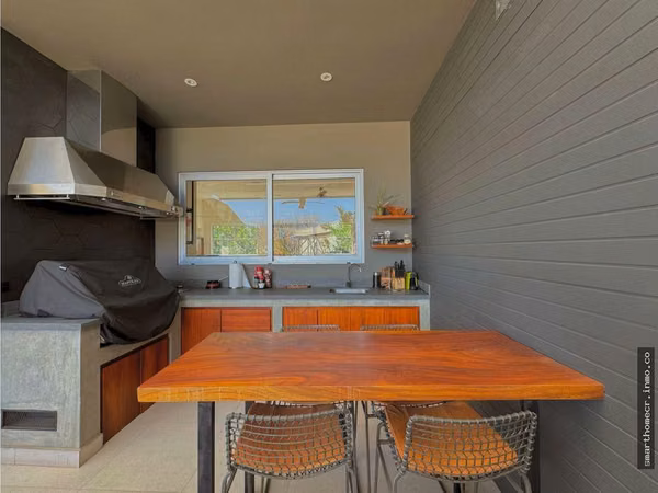 ALQUILER/VENTA DE CASA MODERNA EN CONDOMINIO, LINDORA