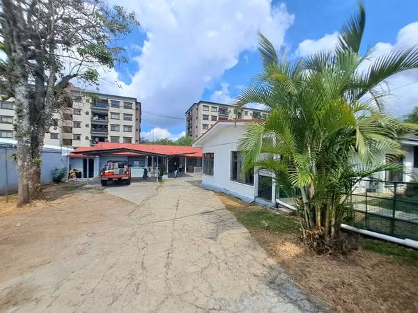 La Paco - Terreno 920 m2 - 2 casas construidas