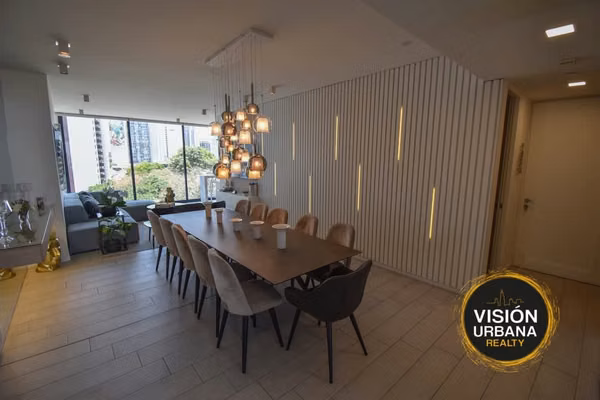 Apartamento de 4 Habitaciones en Condominio ONE