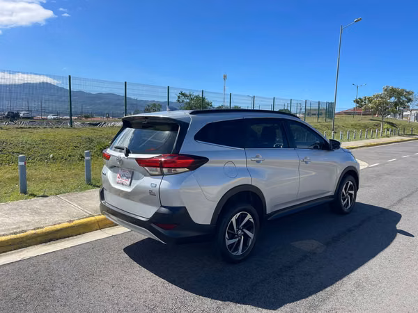 TOYOTA RUSH S 2022