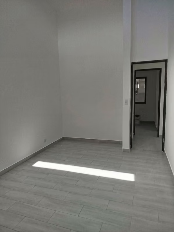 Casa NUEVA 100% remodelada acabados limpios y bellos, fresca amplia, segura