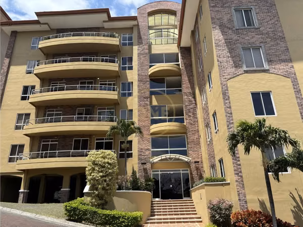ALQUILER / Apartamento Condominio Valle Arriba, San Rafael de Escazú