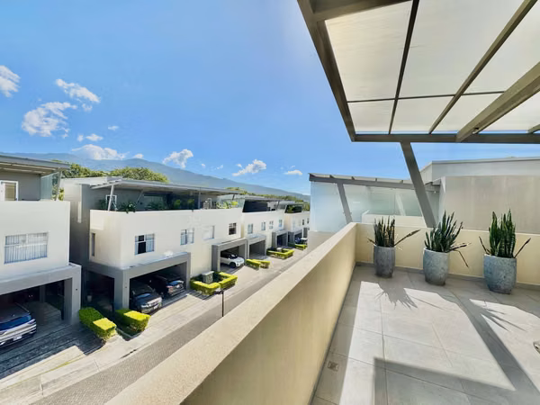 Venta de Casa En Condominio, Lindora, Santa Ana
