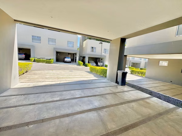 Venta de Casa En Condominio, Lindora, Santa Ana