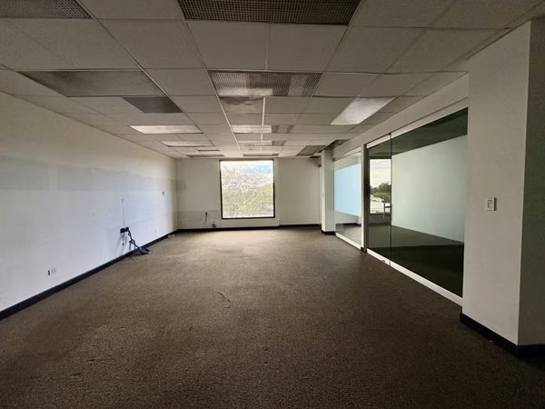 Alquiler Oficina 318 m² Centro Corporativo - Rohrmoser, Pavas
